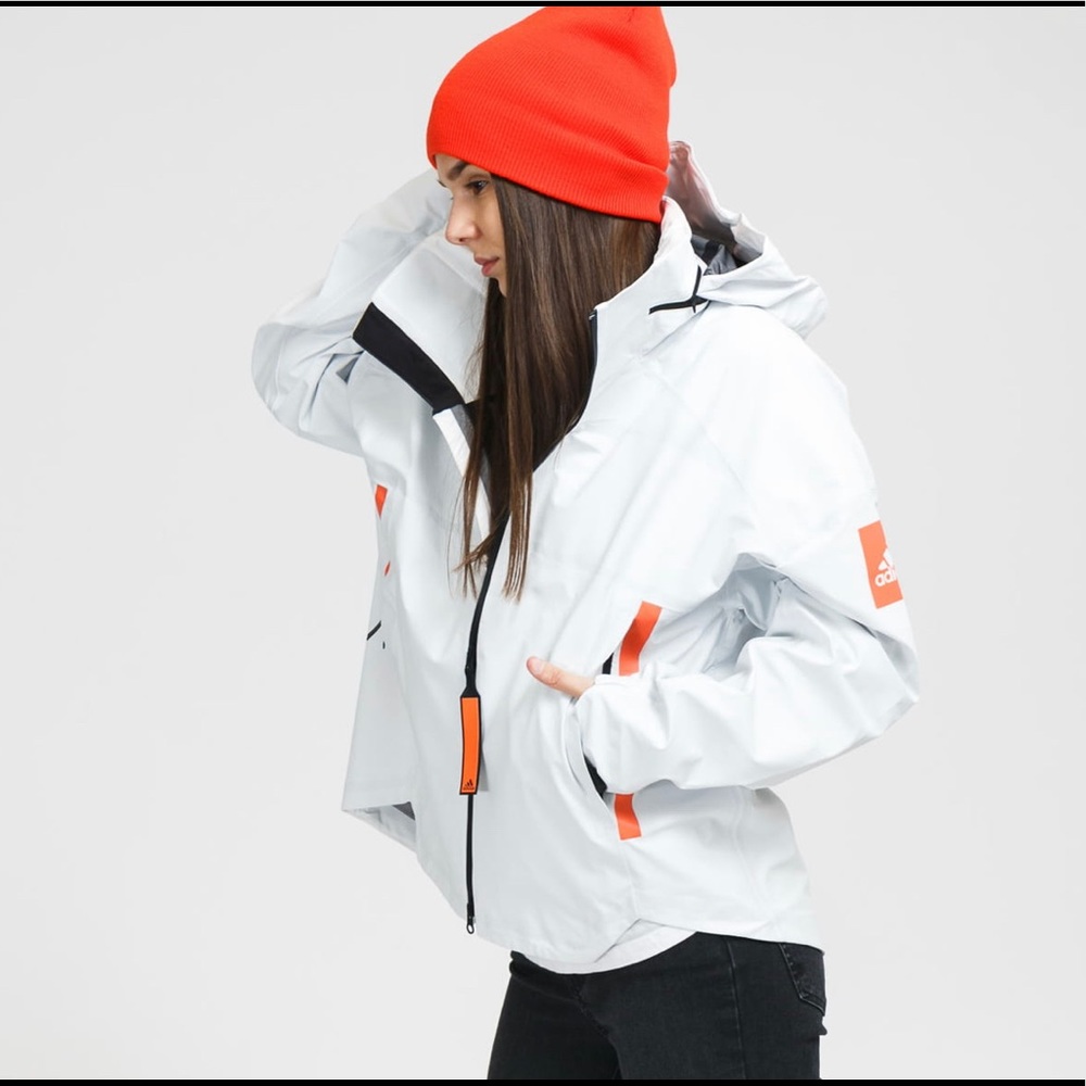 WHITE MYSHELTER RAIN JACKET